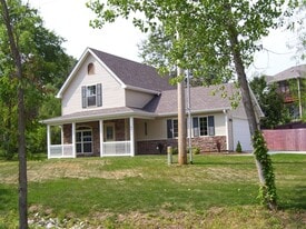 4705 W Gillespie Bridge Rd in Columbia, MO - Building Photo