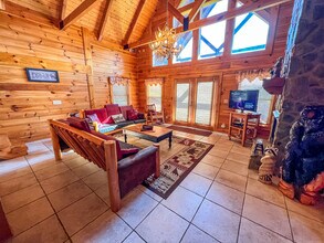 169 Dream Mountain Rd in Grassy Creek, NC - Building Photo - Building Photo