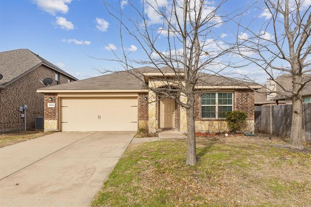 2023 Sagebrush Dr in Forney, TX - Building Photo