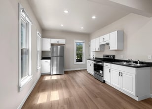 416 S Van Buren St in Green Bay, WI - Building Photo - Building Photo