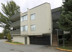 The Burnside Apartments in Surrey, BC - Building Photo - Building Photo