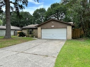 2111 Rycroft Dr in Spring, TX - Building Photo - Building Photo