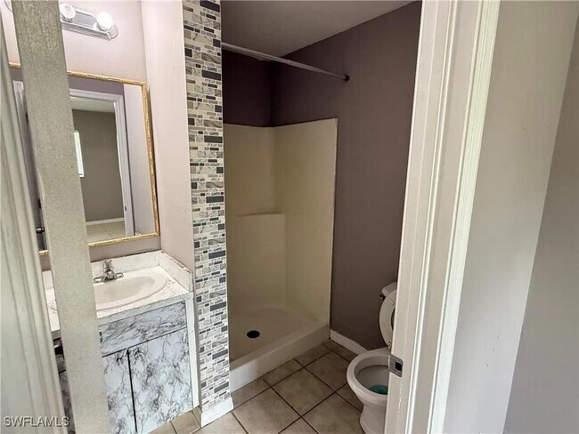 309 Ivan Ave S in Lehigh Acres, FL - Building Photo - Building Photo