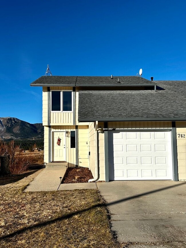 property at 762 Century Pl