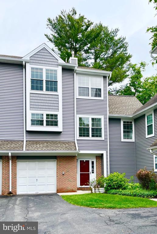 22 Halstead Pl in Princeton, NJ - Building Photo - Building Photo