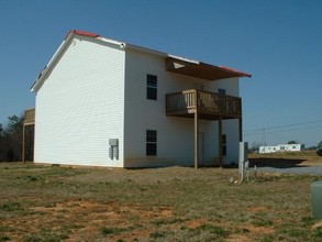 Red Cut Apartment in Chatsworth, GA - Building Photo - Building Photo