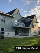 Lomira Apartments in Lomira, WI - Foto de edificio - Building Photo