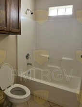 315 W Albatross Ave in Pharr, TX - Building Photo - Building Photo