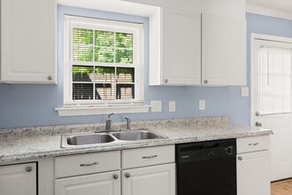1311 W Meadowview Rd in Greensboro, NC - Building Photo - Building Photo