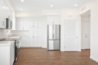 4505 Illinois Street - North Parks Newest in San Diego, CA - Foto de edificio - Building Photo