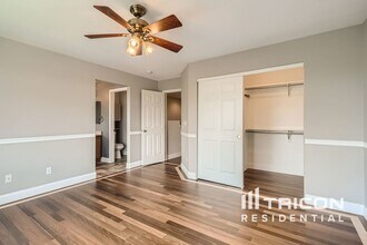 10242 S Kelliwood Way in Littleton, CO - Building Photo - Building Photo