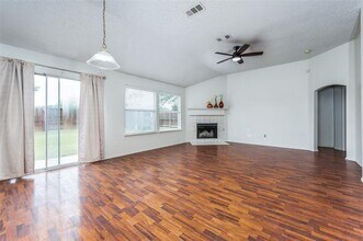 7104 Sunburst Trail in Denton, TX - Building Photo - Building Photo