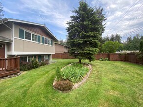 24809 Old Owen Rd in Monroe, WA - Building Photo - Building Photo