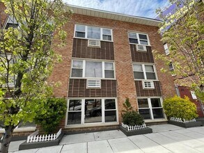 133 33rd St in Union City, NJ - Building Photo - Building Photo