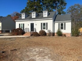 207 Coronado Rd in West Columbia, SC - Building Photo