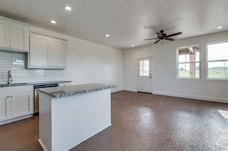 123 Dealva Ct in Weatherford, TX - Building Photo - Building Photo