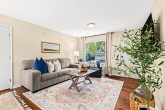 18939 Sharon Ln, Unit SI ID1032335P in Roseville, MI - Building Photo - Building Photo