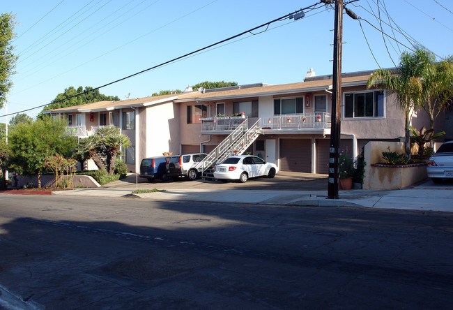 804 Main St in El Segundo, CA - Foto de edificio - Building Photo