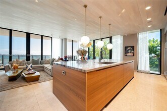 3581 E Glencoe St in Miami, FL - Building Photo - Building Photo