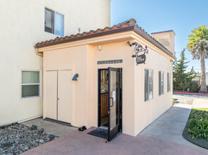 La Plaza Villas in Guadalupe, CA - Building Photo - Building Photo