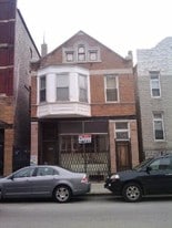 1535 W 18th St in Chicago, IL - Building Photo