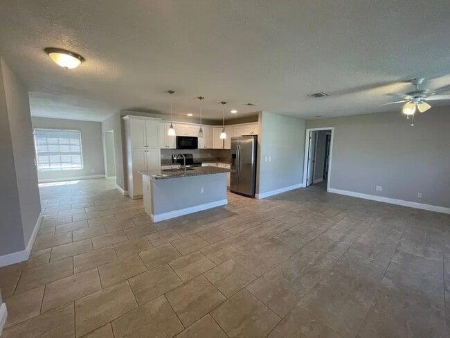 12131 Agana St in Orlando, FL - Building Photo - Building Photo