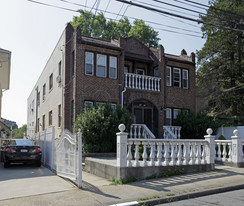 76-78 Oxford Pl Apartments