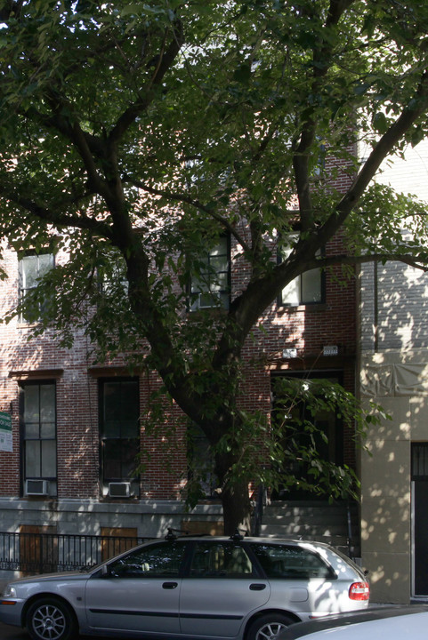 133 W 13th St in New York, NY - Foto de edificio