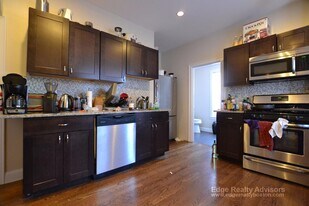 10 Greylock Rd, Unit 2 Apartamentos