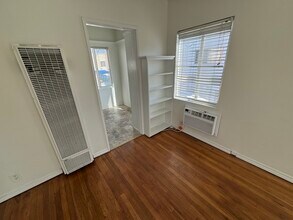 9217 Alcott St, Unit .50 in Los Angeles, CA - Building Photo - Building Photo