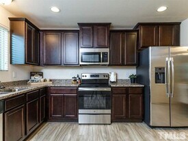 3290 Ivy Wood Ln in Durham, NC - Building Photo