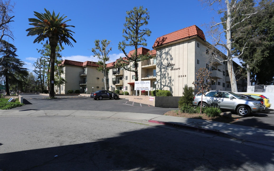 Helen Towers Apartments in Van Nuys, CA - Building Photo