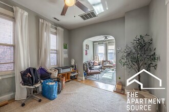 2140 W Race Ave in Chicago, IL - Building Photo - Building Photo