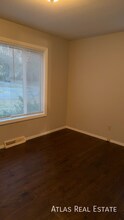 6654 Maywood Ave-Unit -A in Raytown, MO - Building Photo - Building Photo