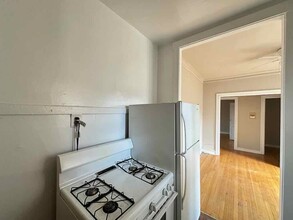 1321 W Estes Ave in Chicago, IL - Building Photo - Building Photo