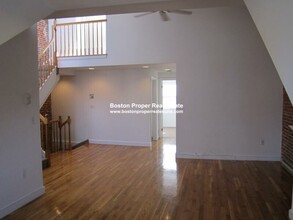 1742 Washington St, Unit 4 in Boston, MA - Building Photo - Building Photo