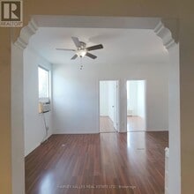 206 Augusta Ave in Toronto, ON - Building Photo - Building Photo