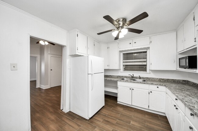 property at 1213 28th St
