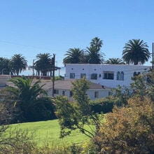 711 W 35th St in San Pedro, CA - Foto de edificio - Building Photo