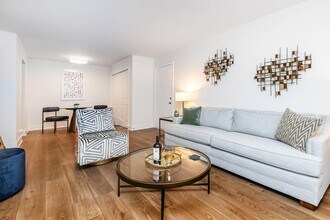 Gazebo Apartments in Nashville, TN - Building Photo - Building Photo