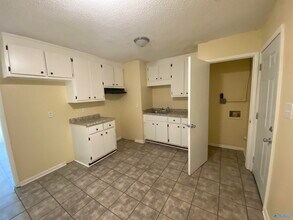 4008 Penny St SW in Huntsville, AL - Building Photo - Building Photo