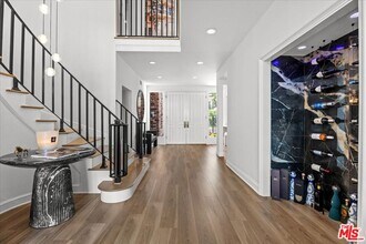 12303 Ridge Cir in Los Angeles, CA - Building Photo - Building Photo