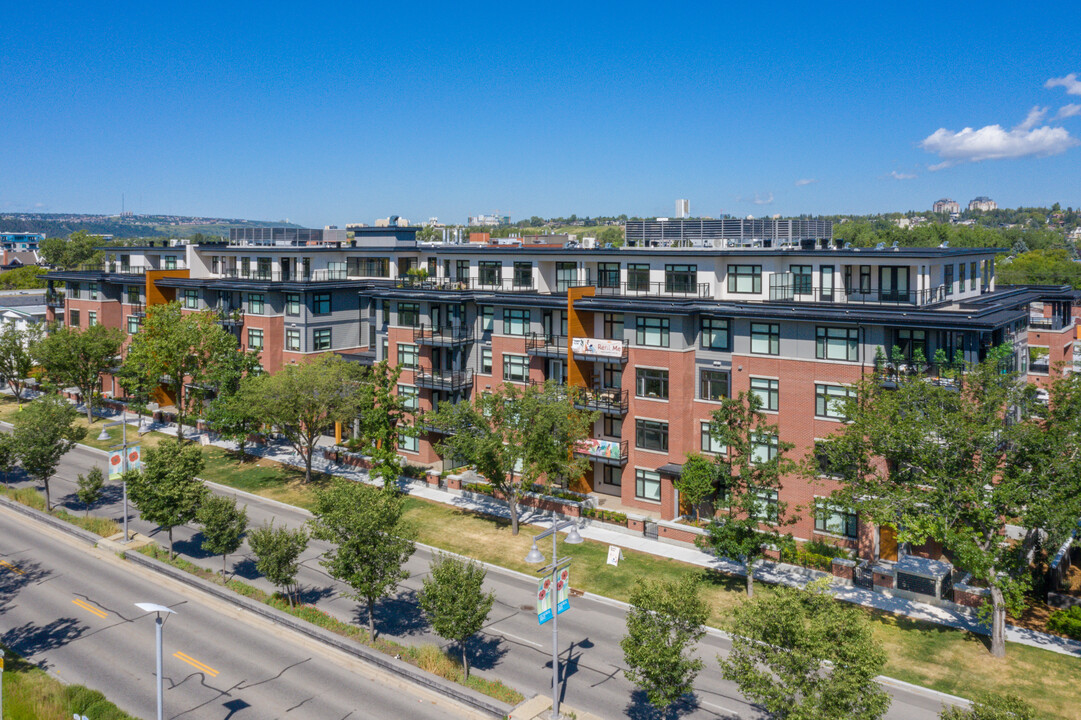 Aspen & Bow in Calgary, AB - Building Photo