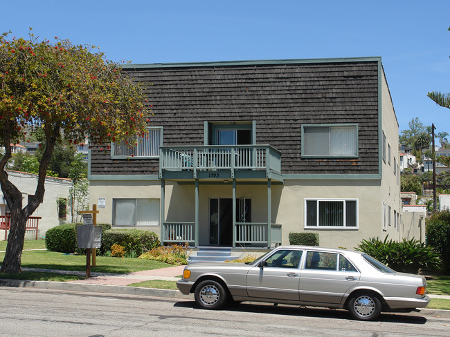 1793 Evans Ave in Ventura, CA - Foto de edificio - Building Photo