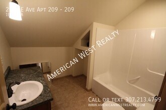 2917 E Ave in Cody, WY - Building Photo - Building Photo