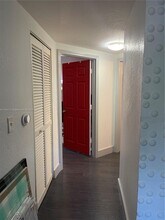 2541 Centergate Dr in Miramar, FL - Building Photo - Building Photo