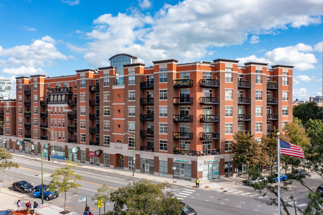 Pointe 1900 Residences in Chicago, IL - Building Photo