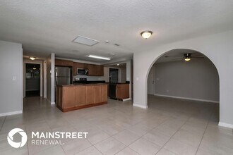 7226 Exemplar Dr in New Port Richey, FL - Foto de edificio - Building Photo