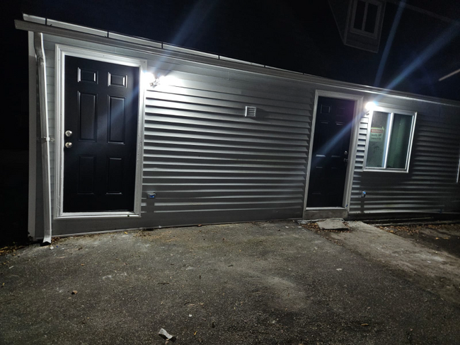 158 Cliff St in Norwich, CT - Building Photo - Building Photo