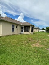 208 Abbotsbury Dr in Kissimmee, FL - Foto de edificio - Building Photo